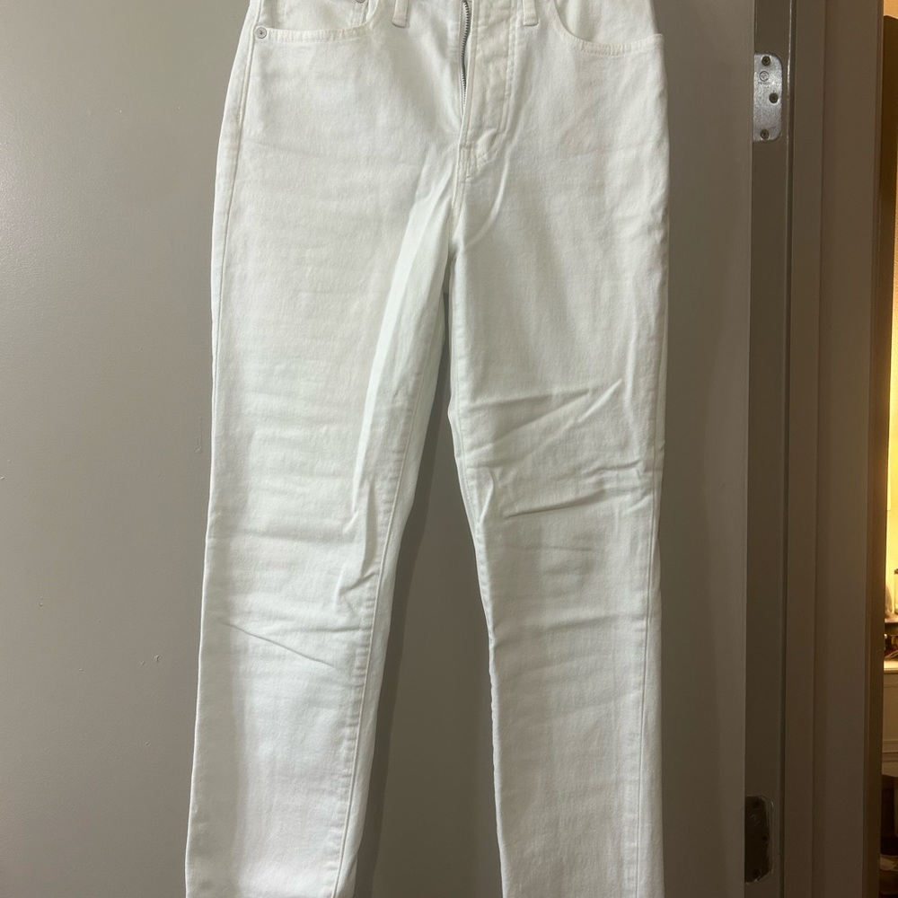 Madewell White Skinny Jeans Sleek and Stylish